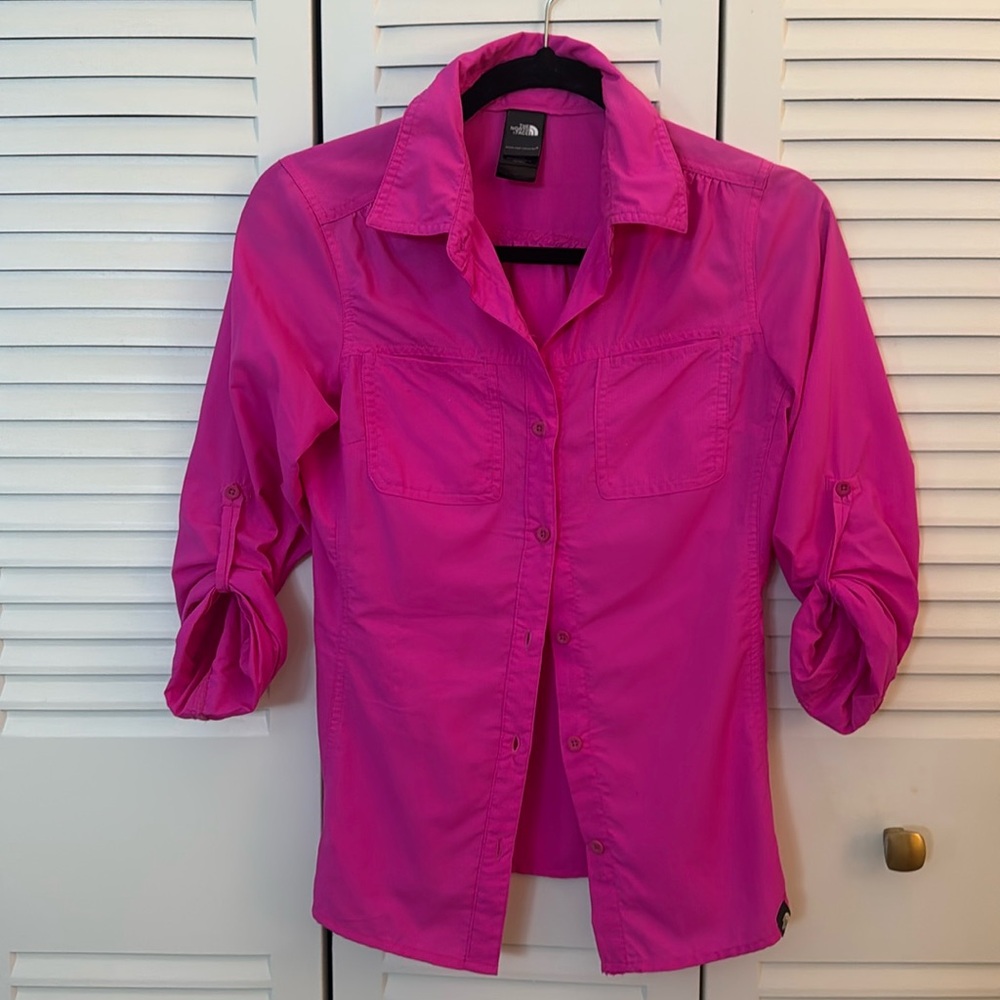 Bright fuchsia, pink north face fishing shirt. XS Ladies